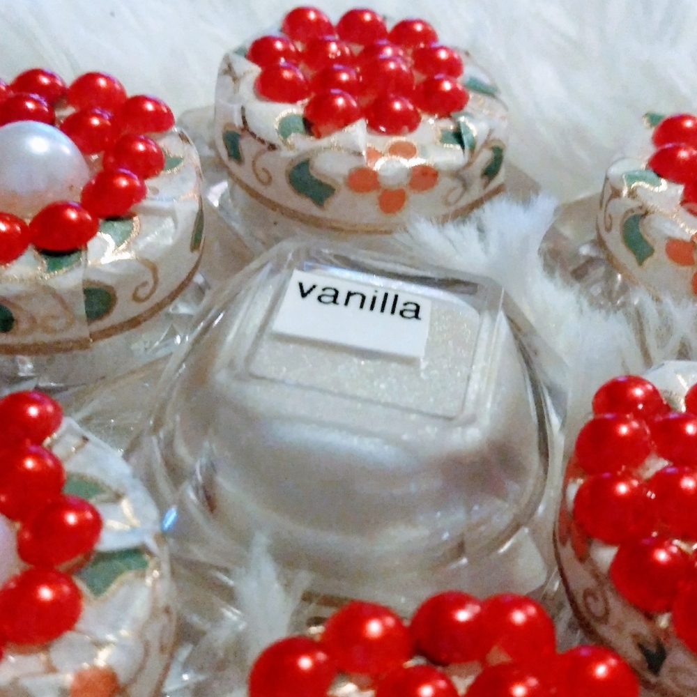 🆕Organic Vanilla Lip Balm - Picture 2 of 2